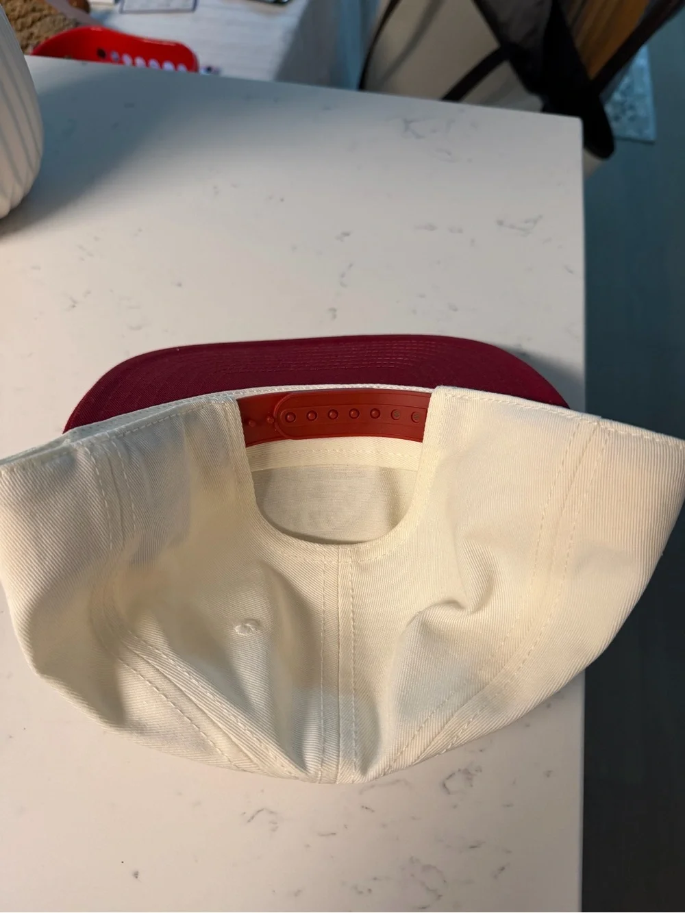 Noah Kahan 'The Great Divide' Two-Tone Baseball Cap - Cream & Red